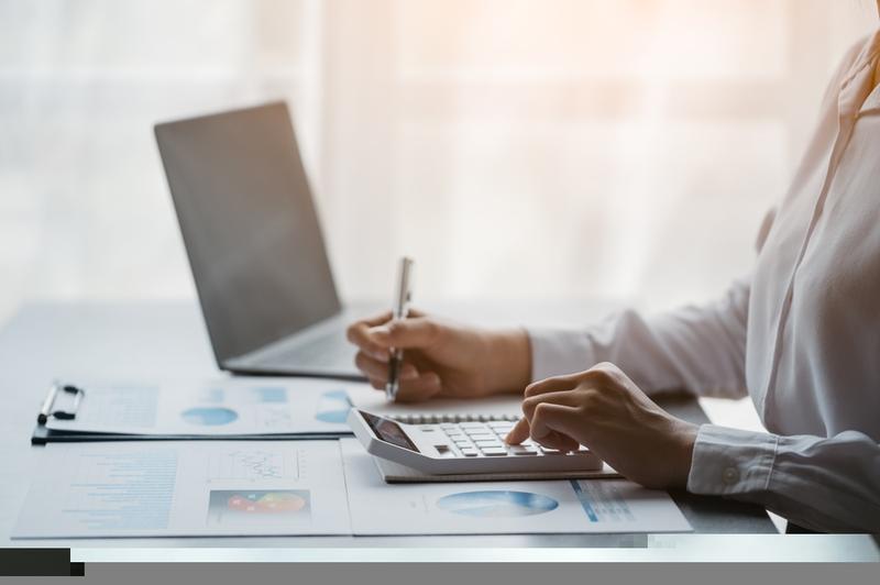 Emmvee Photovoltaic Power Falls 7.92% – Solar Sector Correction