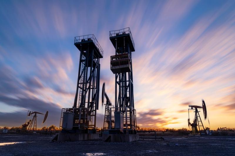 HPCL in Focus as Crude Oil Decline Brings Fuel Retailer Back into Spotlight