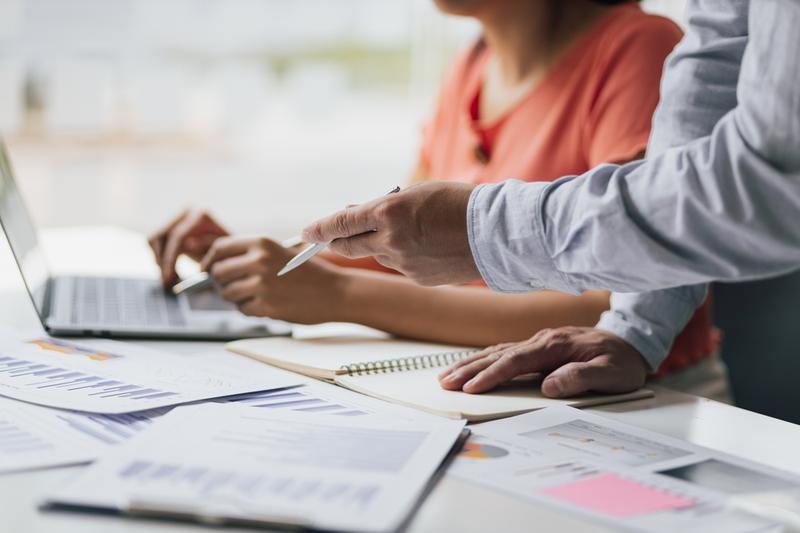 Is Adani Green Energy (NSE:ADANIGREEN)’s 10% Rally Signaling a Fresh Breakout?