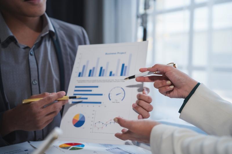 Dr Reddy's Laboratories (NSE:DRREDDY) Draws Attention As Pharma Performance Diverges