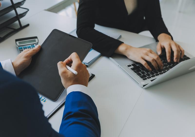 Infosys Limited (NSE: INFY) Falls Over 5% to ₹1,177 After Weak FY27 Guidance and AI Spending Caution: Is the Downtrend Deepening?