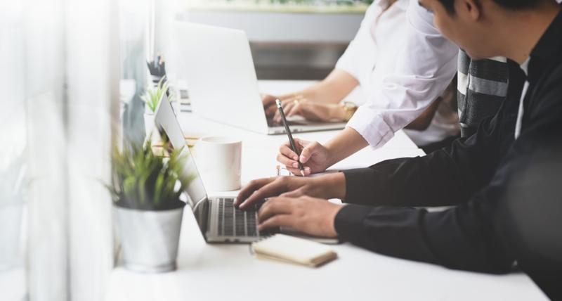 Zomato (Eternal Ltd) Share Price Holds Key Levels Post Q3 Results