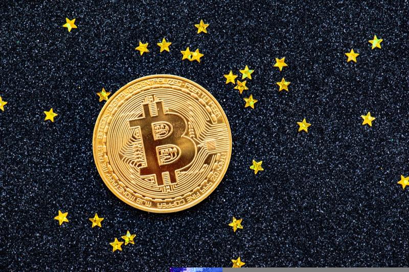 Biocon Targets Major ₹4,500 Crore Fundraise for Biologics Expansion