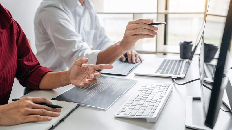 VL E-Governance & IT Solutions Declines 5.69% – Government Contract Uncertainty