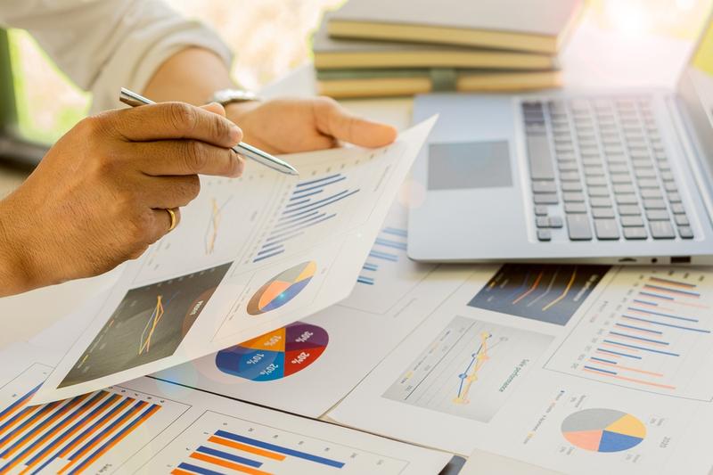 HUL, ITC, Dabur Gain as Easing Crude Oil Prices Lift Consumption Outlook