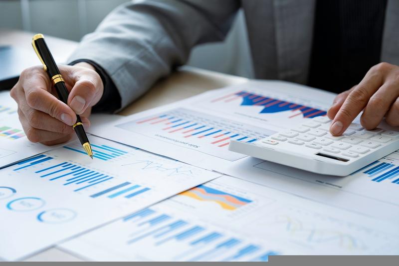 Infosys (NSE:INFY) and IT Sector Face AI Disruption Concerns as Market Capitalisation Declines