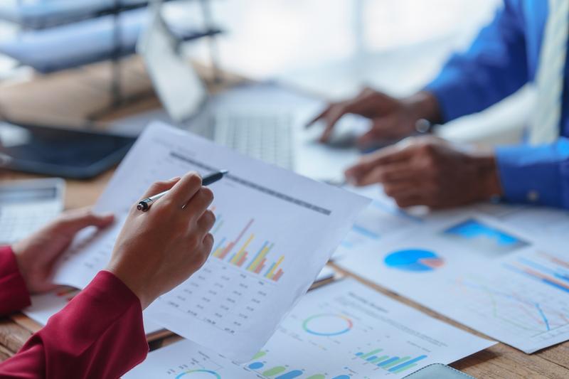 Tata Consultancy Services Limited (NSE:TCS): Deal Demand and Margin Factors Under Review