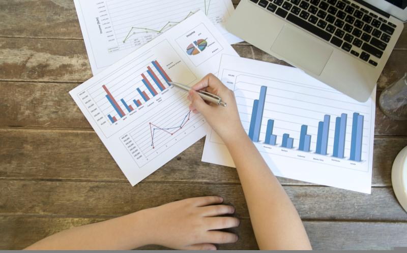 Indian Markets Extend Losses; Bearish Trend Tightens Grip Across Nifty Indices