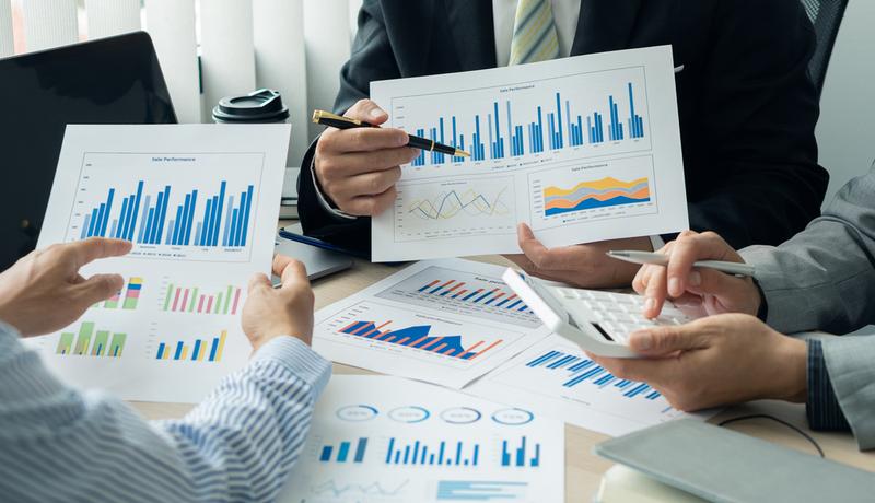 Tech Mahindra (NSE:TECHM) Draws Attention As IT Sector Recovery Gains Momentum