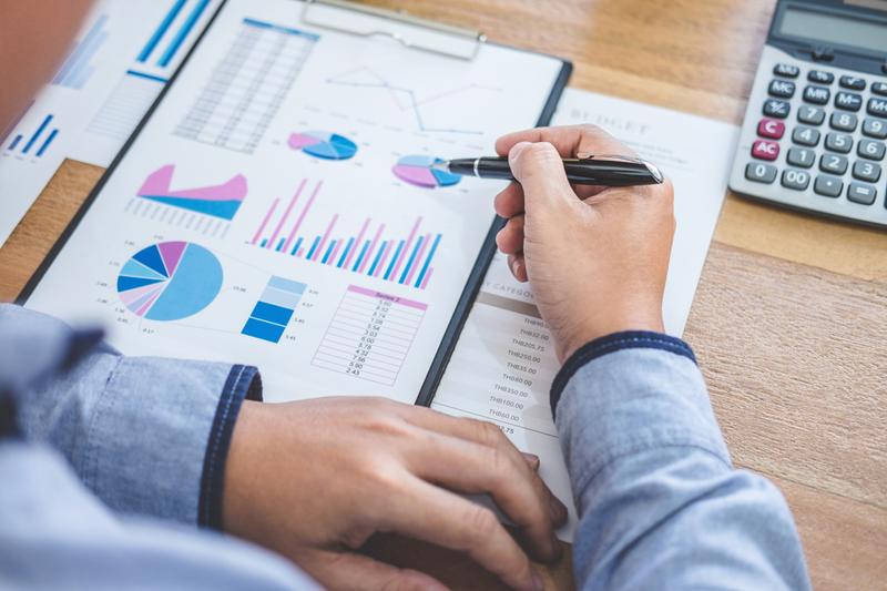 Zee Entertainment (NSE: ZEEL) Stock Slides 10%; What Triggered the Sharp Correction?