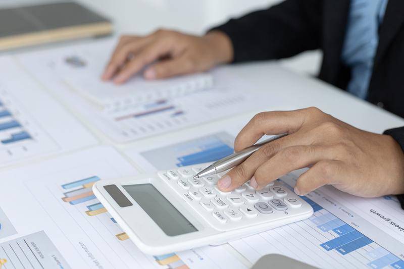 Reliance Industries (NSE:RELIANCE) Premium Large-Cap Profile Remains in Market Focus