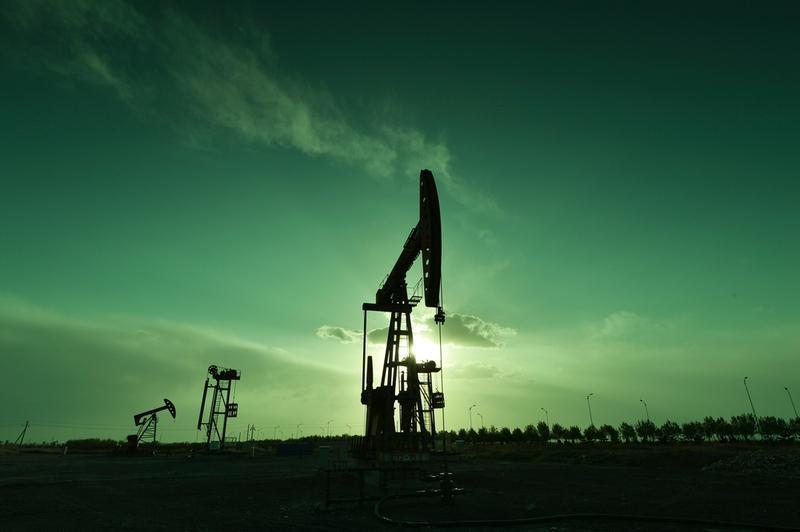 Oil at $90: Why Rising Crude Prices Could Pressure Airline Stocks Like IndiGo and SpiceJet?